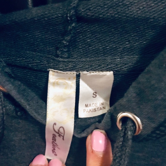 Gray & white stripes short sleeve light sweatshirt - Picture 3 of 3